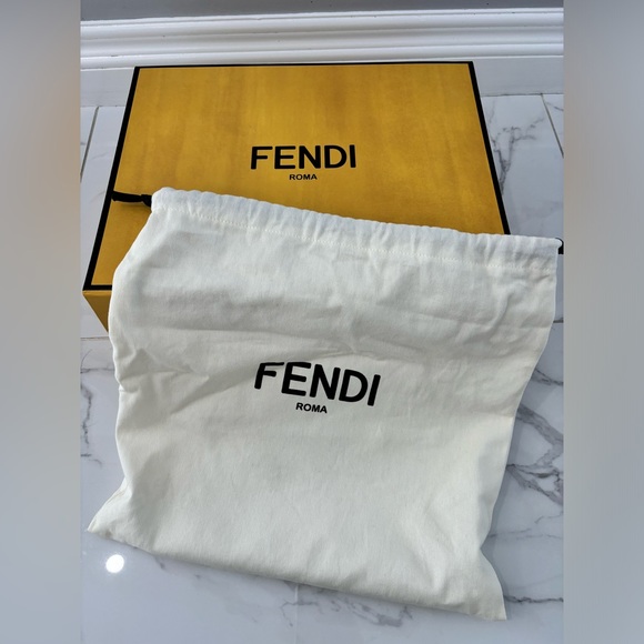 FENDI BAGUETTE CHAIN MIDI MAGLIA FF SAND - 100 % AUTHENTIC - Picture 10 of 11